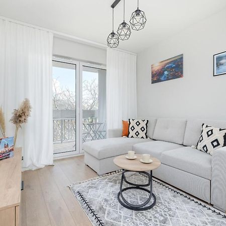Bright Apartment Park Lotnikow Near Tauron Arena Krakow By Noclegi Renters Dış mekan fotoğraf